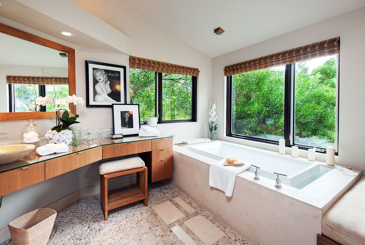 Luxury apartment bay view